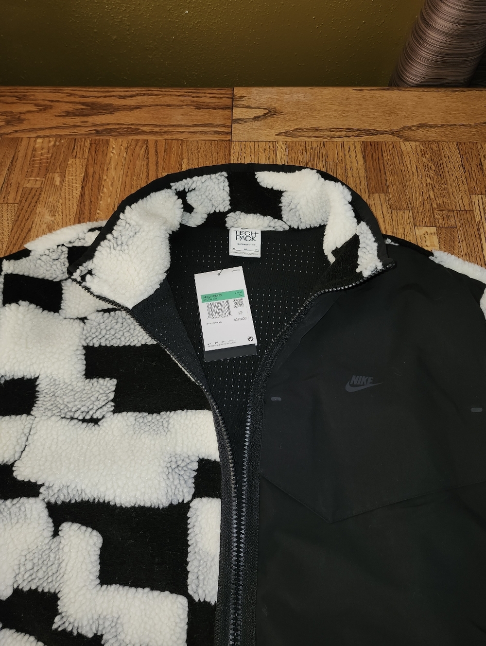 Nike Therma-fit Tech Pack Engineered Fleece Jacket - Picture 2 of 6